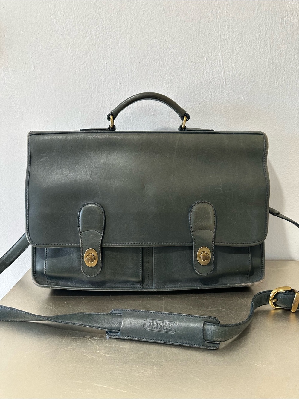 Coach vintage Men's Black Leather Briefcase with Shoulder Strap